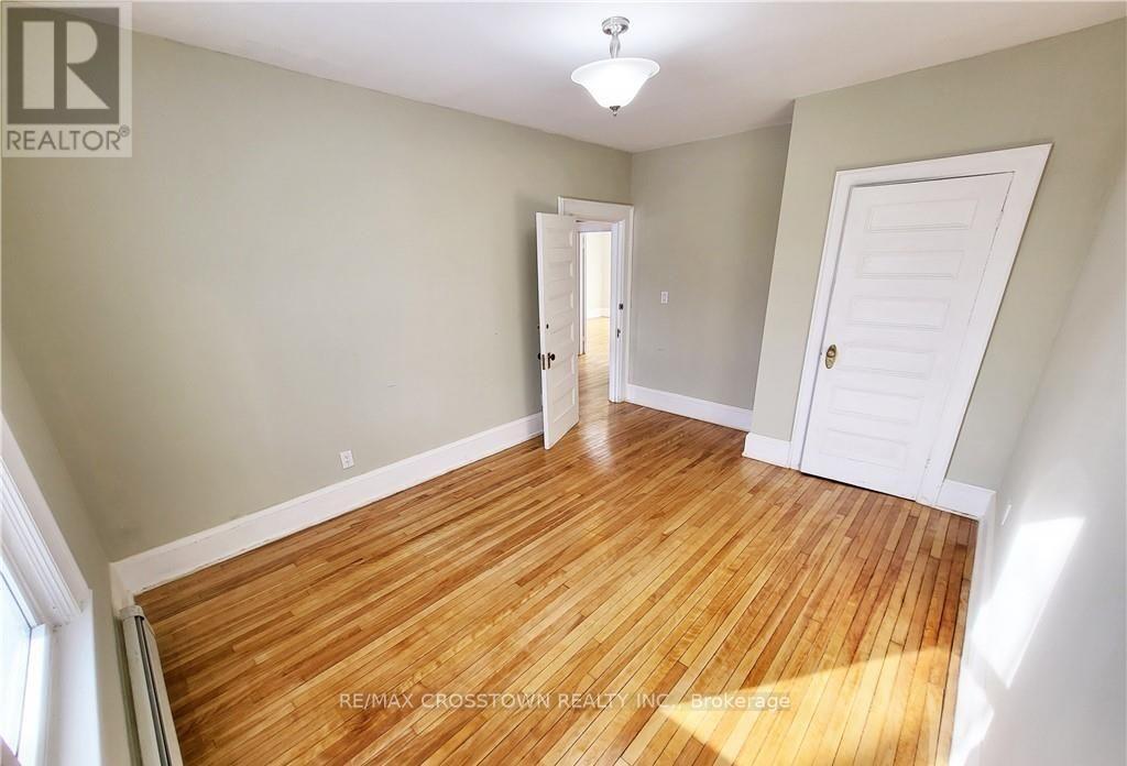 Front - 406 Algonquin Avenue, North Bay, Ontario  P1B 4W5 - Photo 18 - X13490472