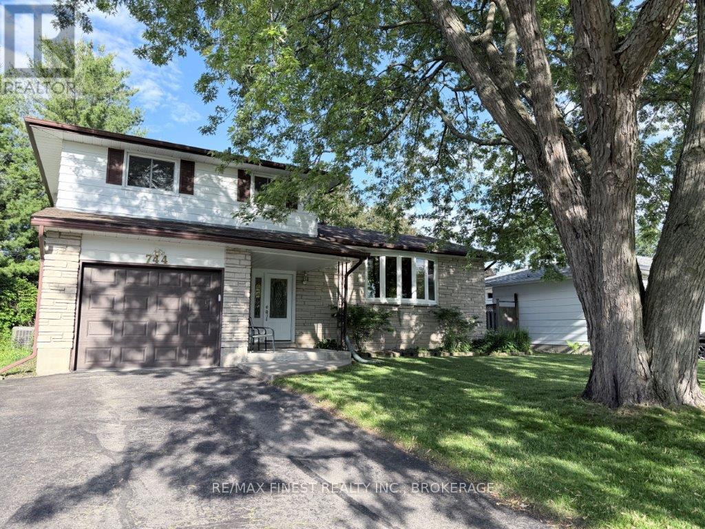 744 Sussex Boulevard, Kingston, Ontario  K7M 5B1 - Photo 1 - X13490570
