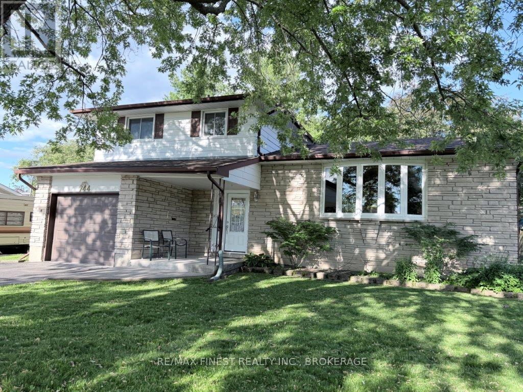 744 Sussex Boulevard, Kingston, Ontario  K7M 5B1 - Photo 2 - X13490570