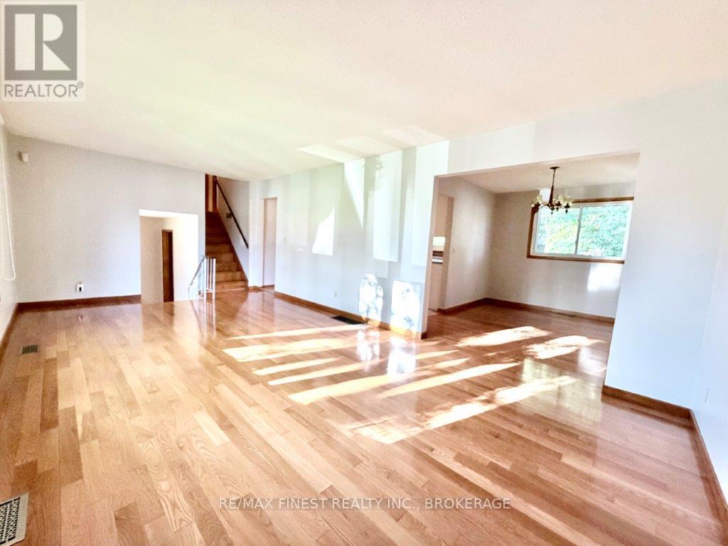 744 Sussex Boulevard, Kingston, Ontario  K7M 5B1 - Photo 5 - X13490570