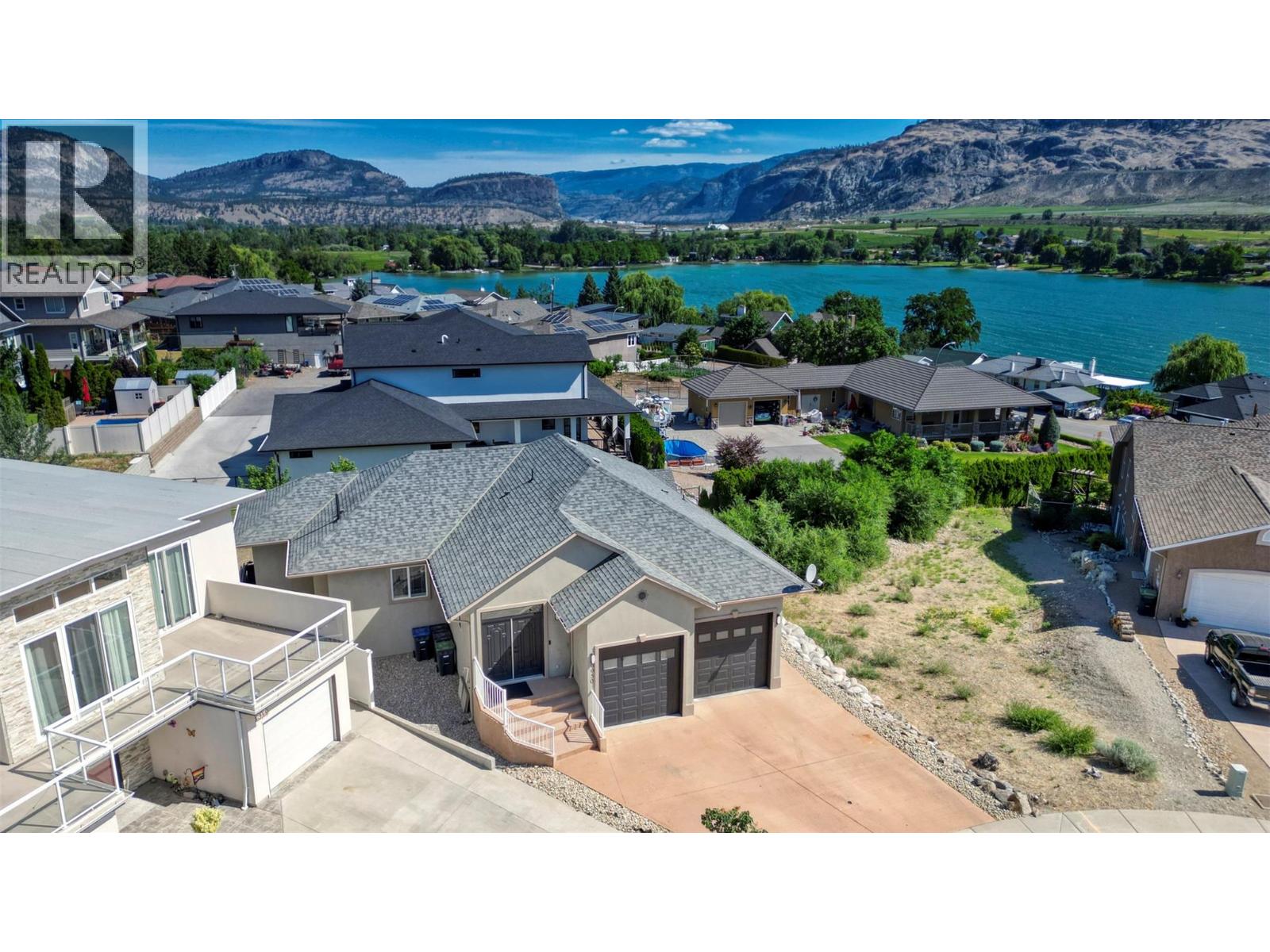 6950 Cabernet Place, Oliver, British Columbia  V0H 1T4 - Photo 4 - 10392227
