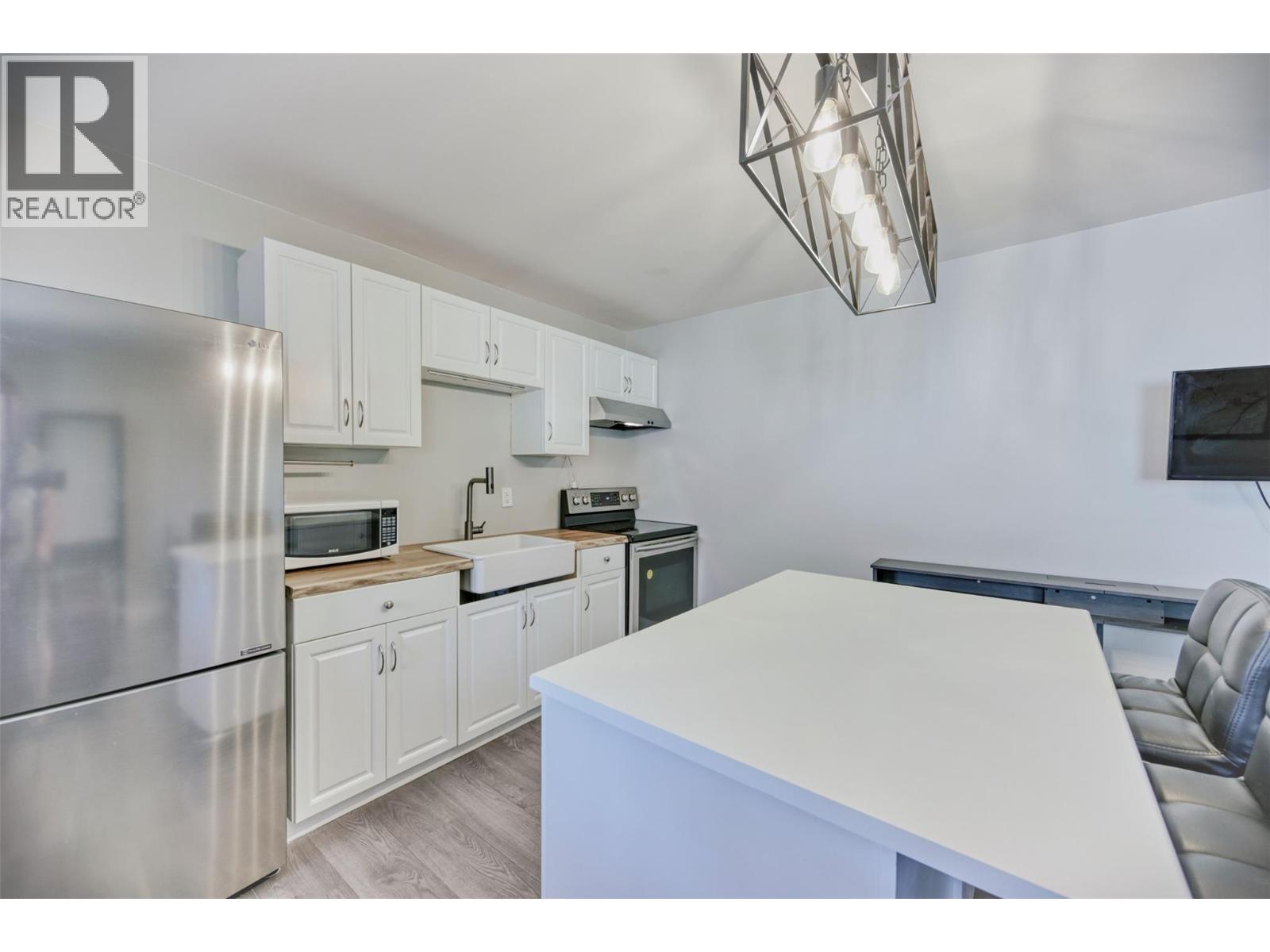6950 Cabernet Place, Oliver, British Columbia  V0H 1T4 - Photo 27 - 10392227