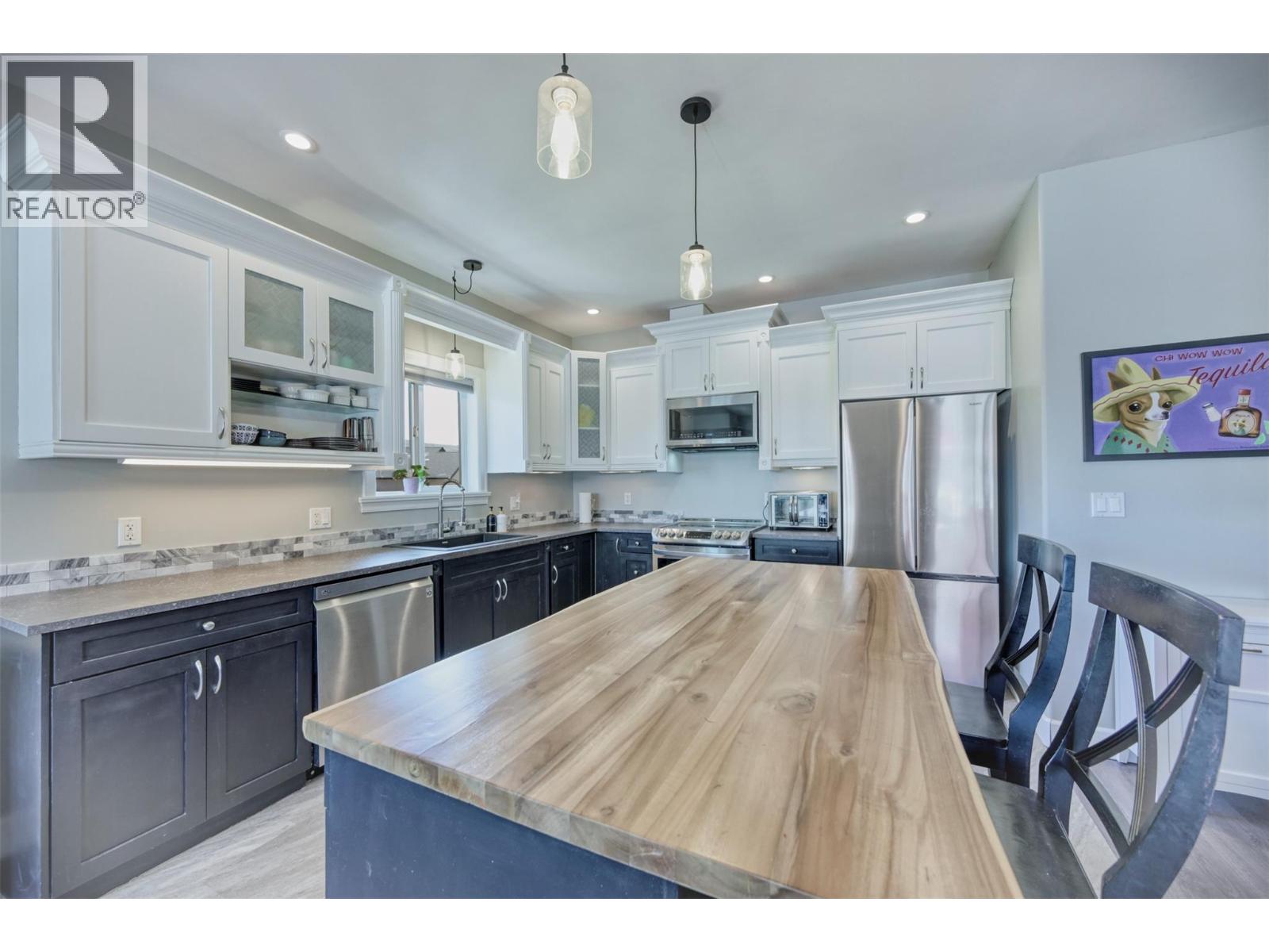 6950 Cabernet Place, Oliver, British Columbia  V0H 1T4 - Photo 10 - 10392227