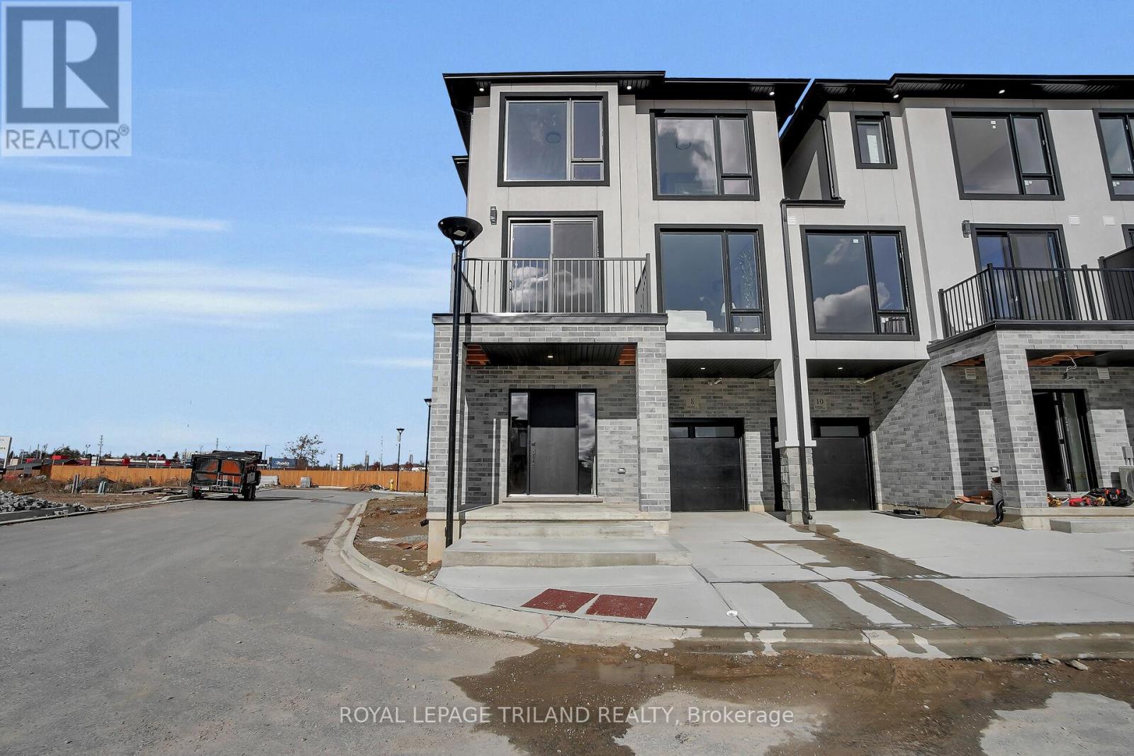 8 - 3103 PETTY ROAD, London South, Ontario