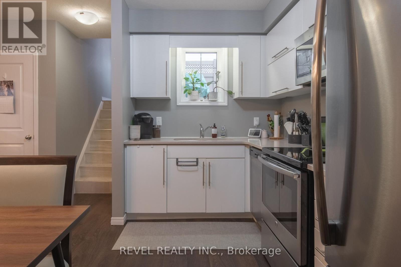16 - 3200 Singleton Avenue, London South, Ontario  N6L 0C7 - Photo 2 - X13490752
