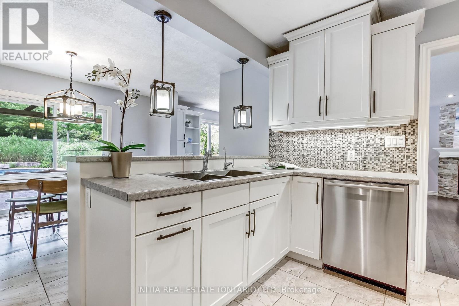 1082 Oakcrossing Road, London North, Ontario  N6H 0A8 - Photo 11 - X13490830