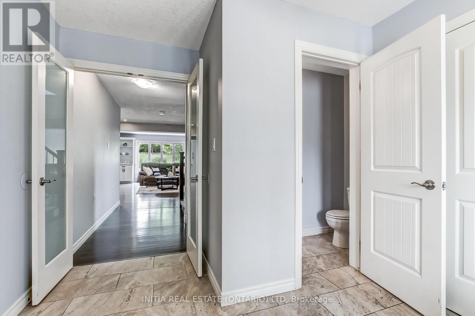 1082 Oakcrossing Road, London North, Ontario  N6H 0A8 - Photo 5 - X13490830