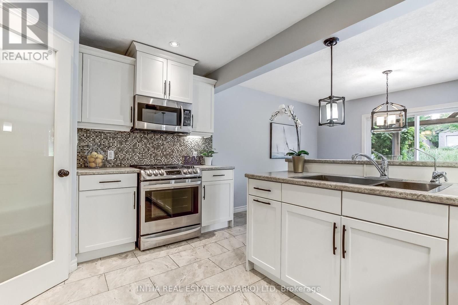 1082 Oakcrossing Road, London North, Ontario  N6H 0A8 - Photo 9 - X13490830