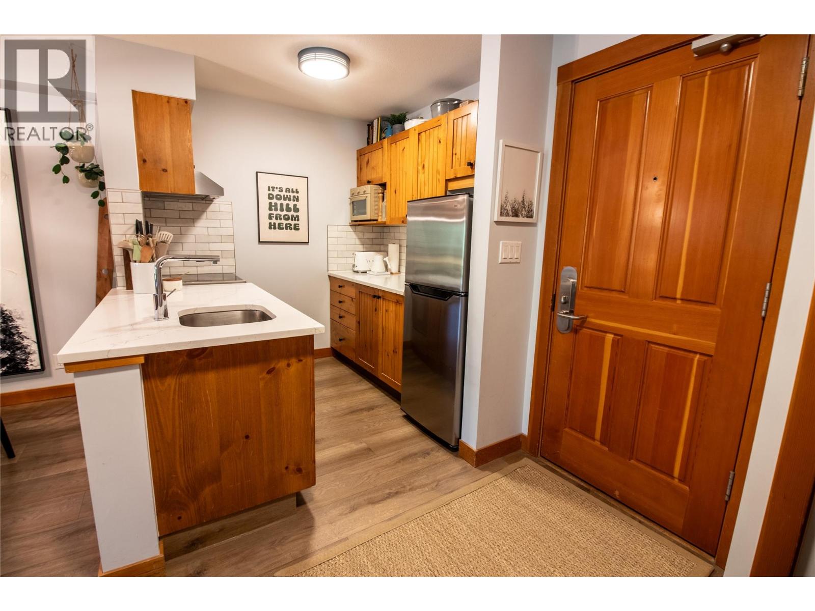 2080 Summit Drive Unit# 111, Panorama, British Columbia  V0A 1T0 - Photo 5 - 10392498