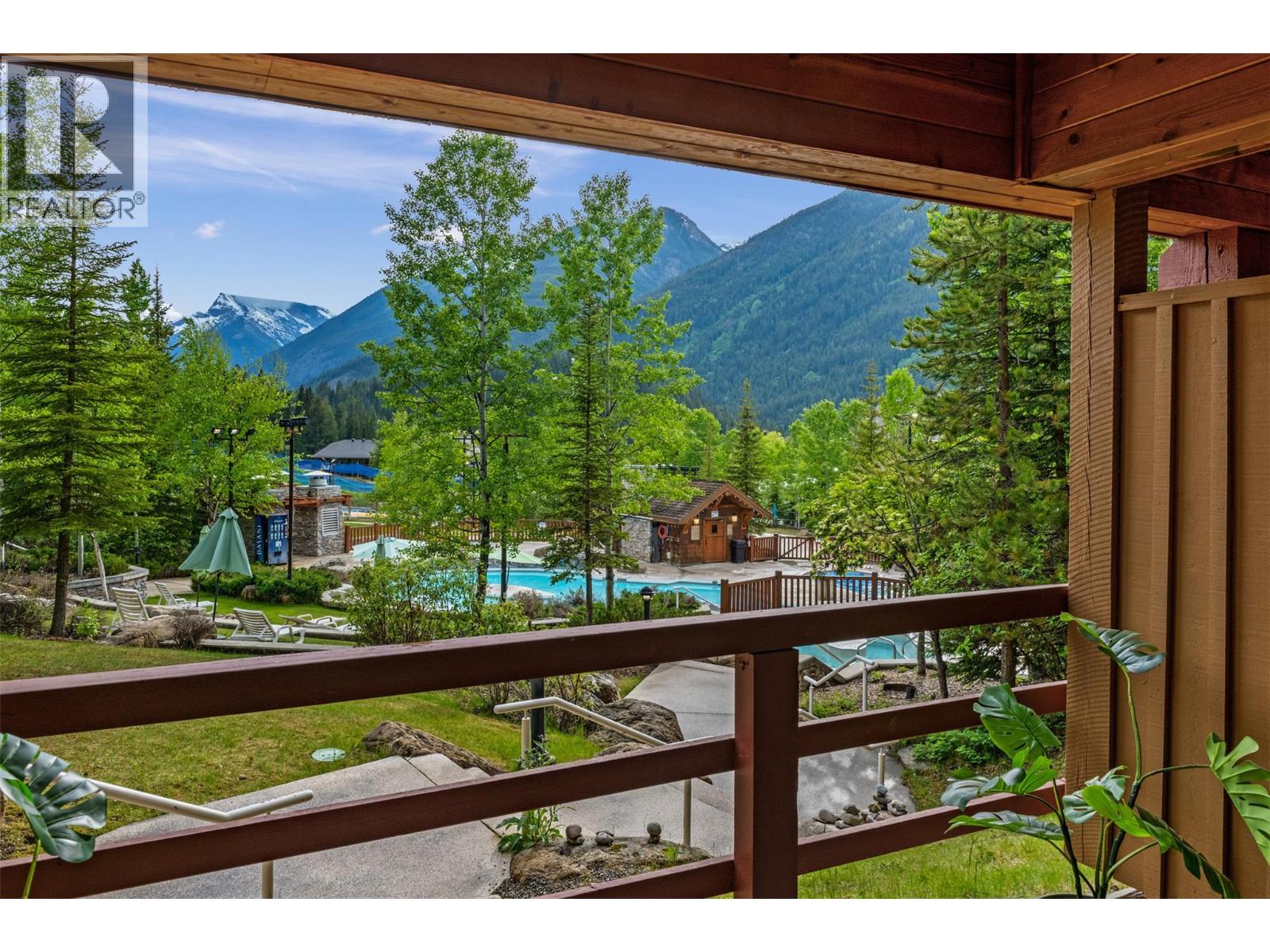2080 SUMMIT Drive Unit# 111, Panorama, British Columbia
