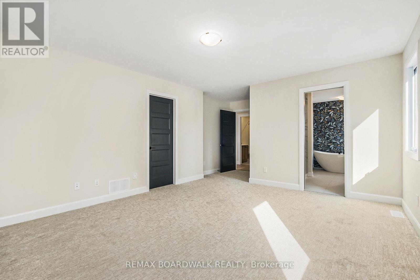 1064 Chablis Crescent, Russell, Ontario  K0A 1W0 - Photo 10 - X13490842