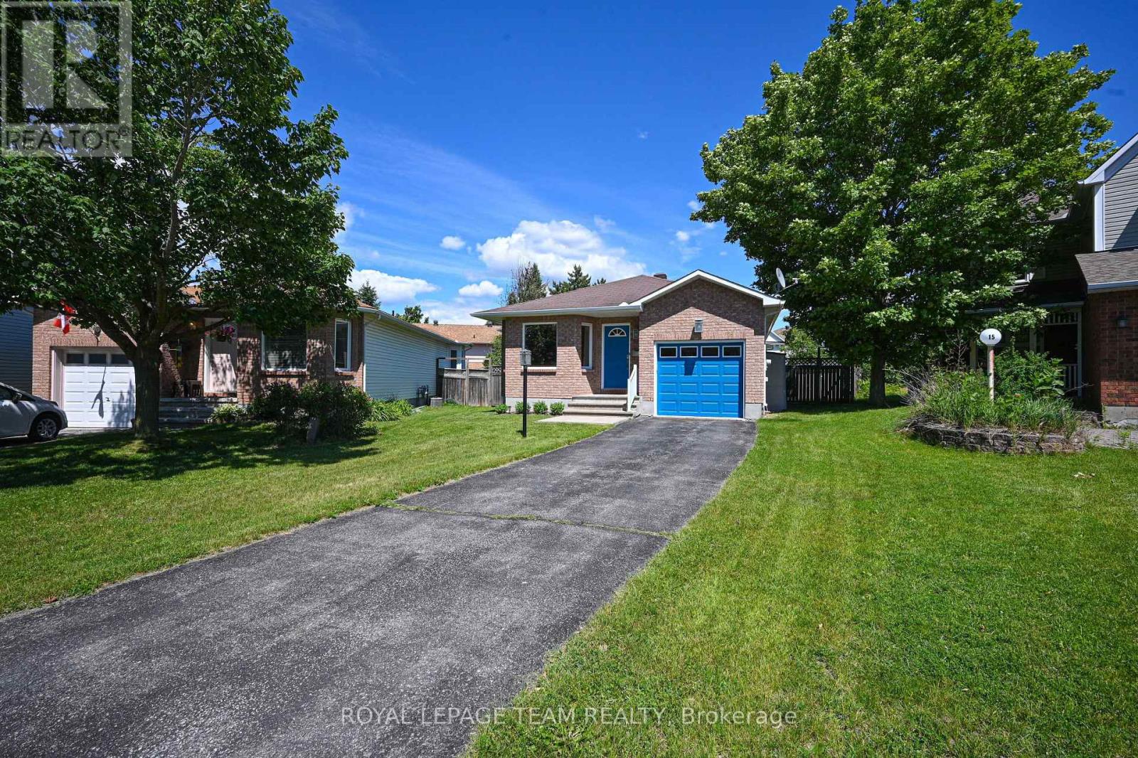 13 Candow Crescent, Ottawa, Ontario  K2S 1K6 - Photo 2 - X13490848