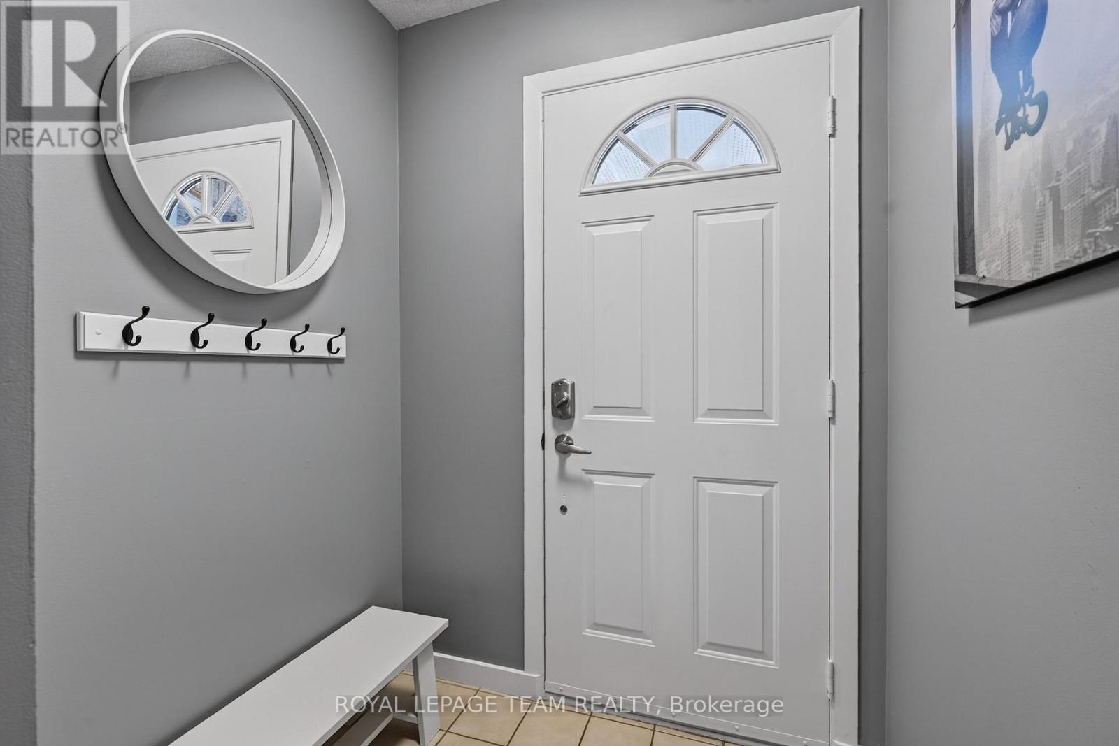 13 Candow Crescent, Ottawa, Ontario  K2S 1K6 - Photo 3 - X13490848