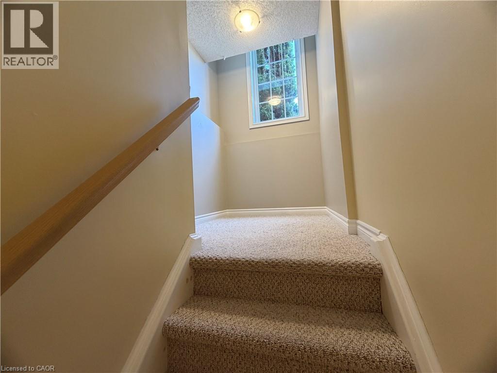 457 Dansbury Drive, Waterloo, Ontario  N2K 4K5 - Photo 14 - 40843084