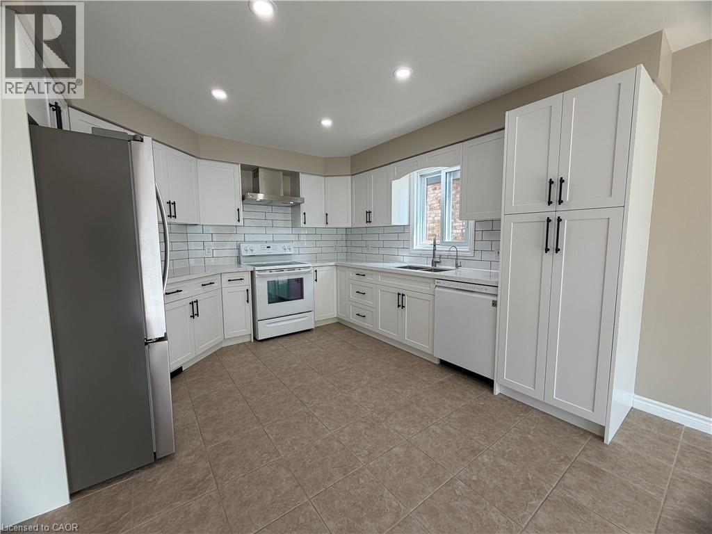 457 Dansbury Drive, Waterloo, Ontario  N2K 4K5 - Photo 5 - 40843084