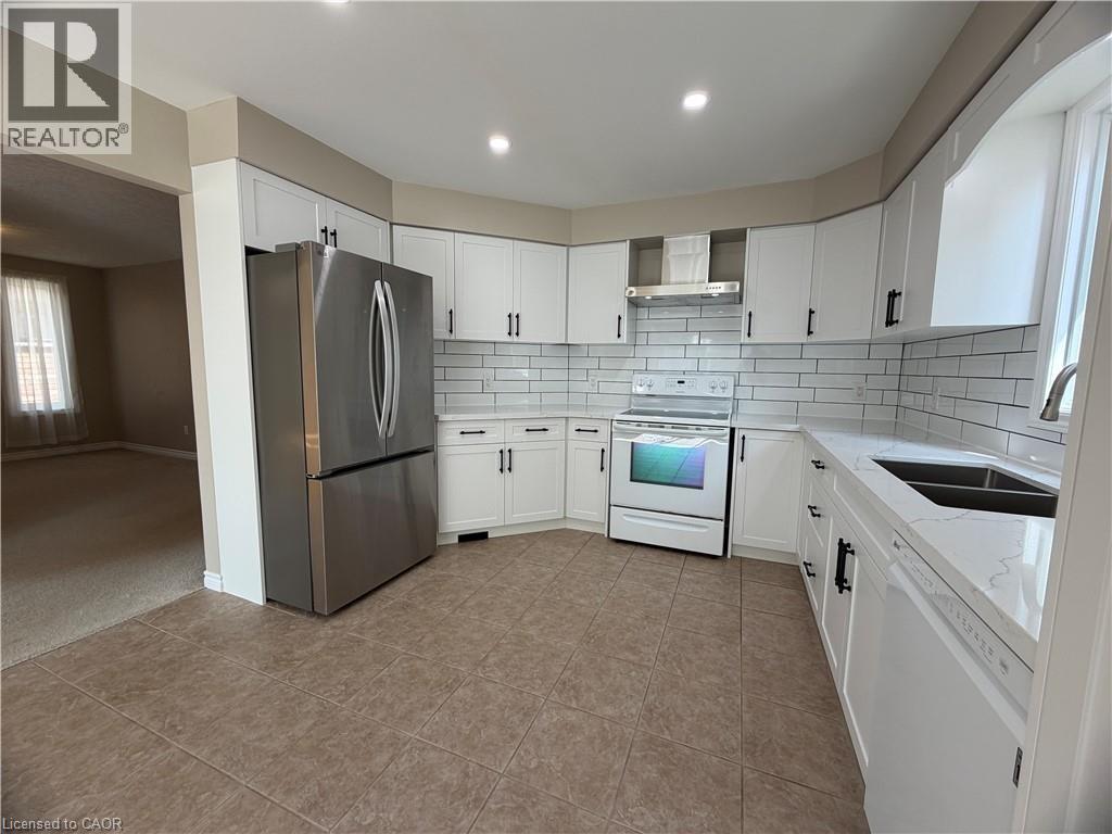 457 Dansbury Drive, Waterloo, Ontario  N2K 4K5 - Photo 6 - 40843084