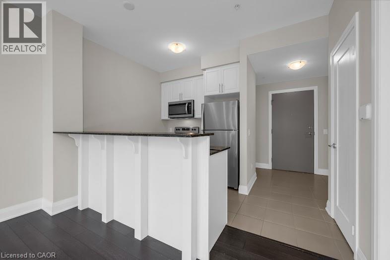 16 Concord Place Unit# 320, Grimsby, Ontario  L3M 4E8 - Photo 3 - 40842875