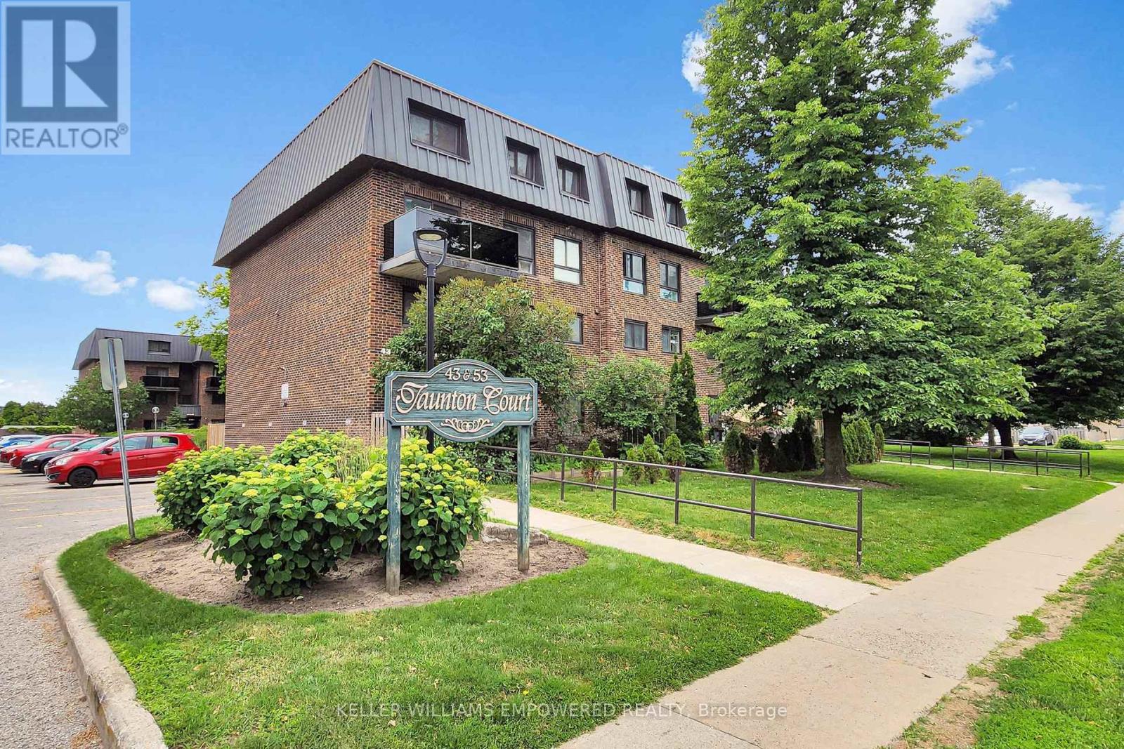 36 - 43 Taunton Road E, Oshawa, Ontario  L1G 3T6 - Photo 3 - E13481982