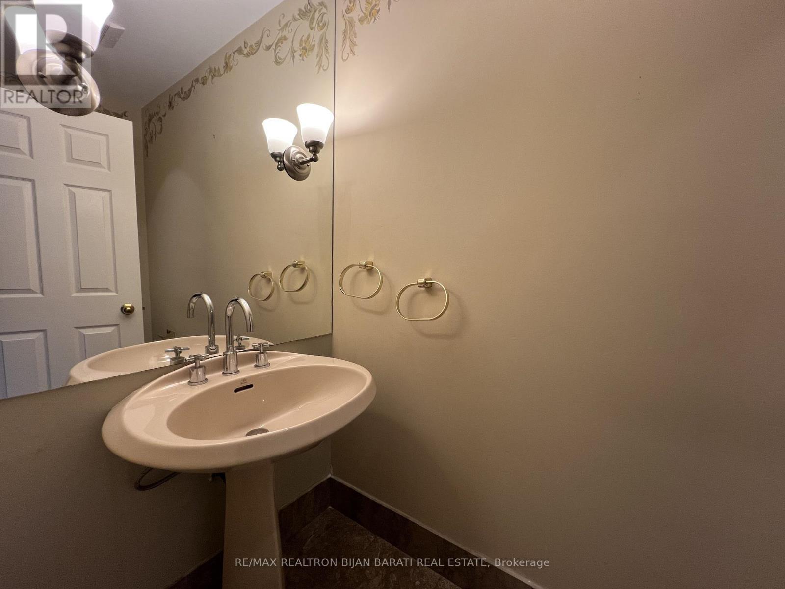 58 Heathcote Avenue, Toronto, Ontario  M2L 1Z1 - Photo 22 - C13489592