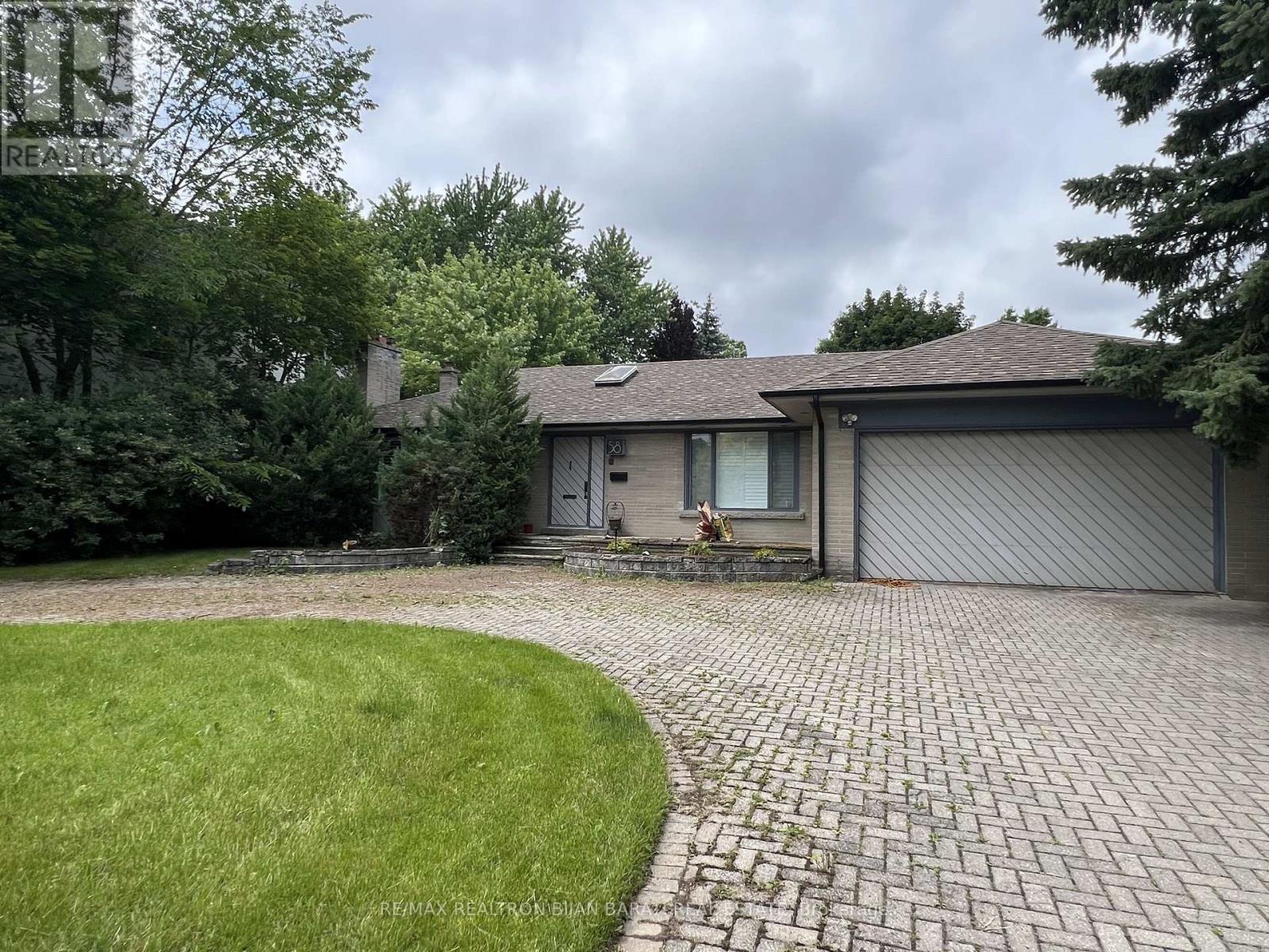 58 Heathcote Avenue, Toronto, Ontario  M2L 1Z1 - Photo 2 - C13489592