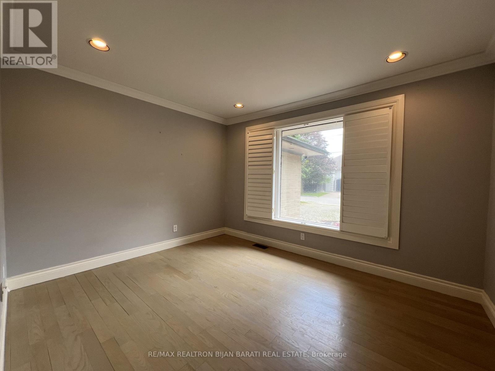 58 Heathcote Avenue, Toronto, Ontario  M2L 1Z1 - Photo 23 - C13489592
