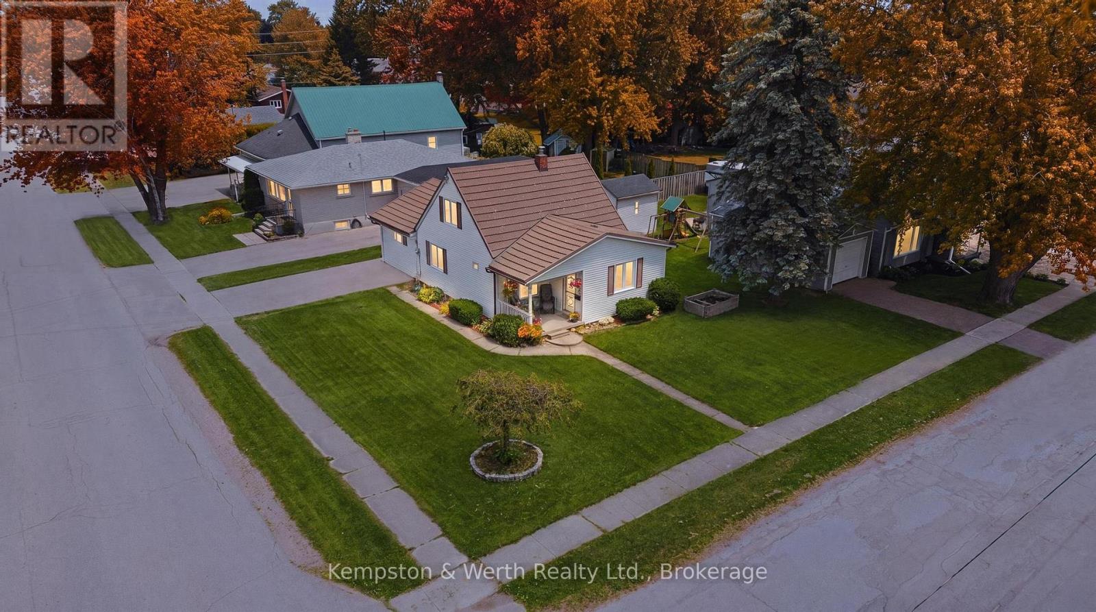 605 Inkerman Street E, North Perth, Ontario  N4W 2N9 - Photo 2 - X13490554