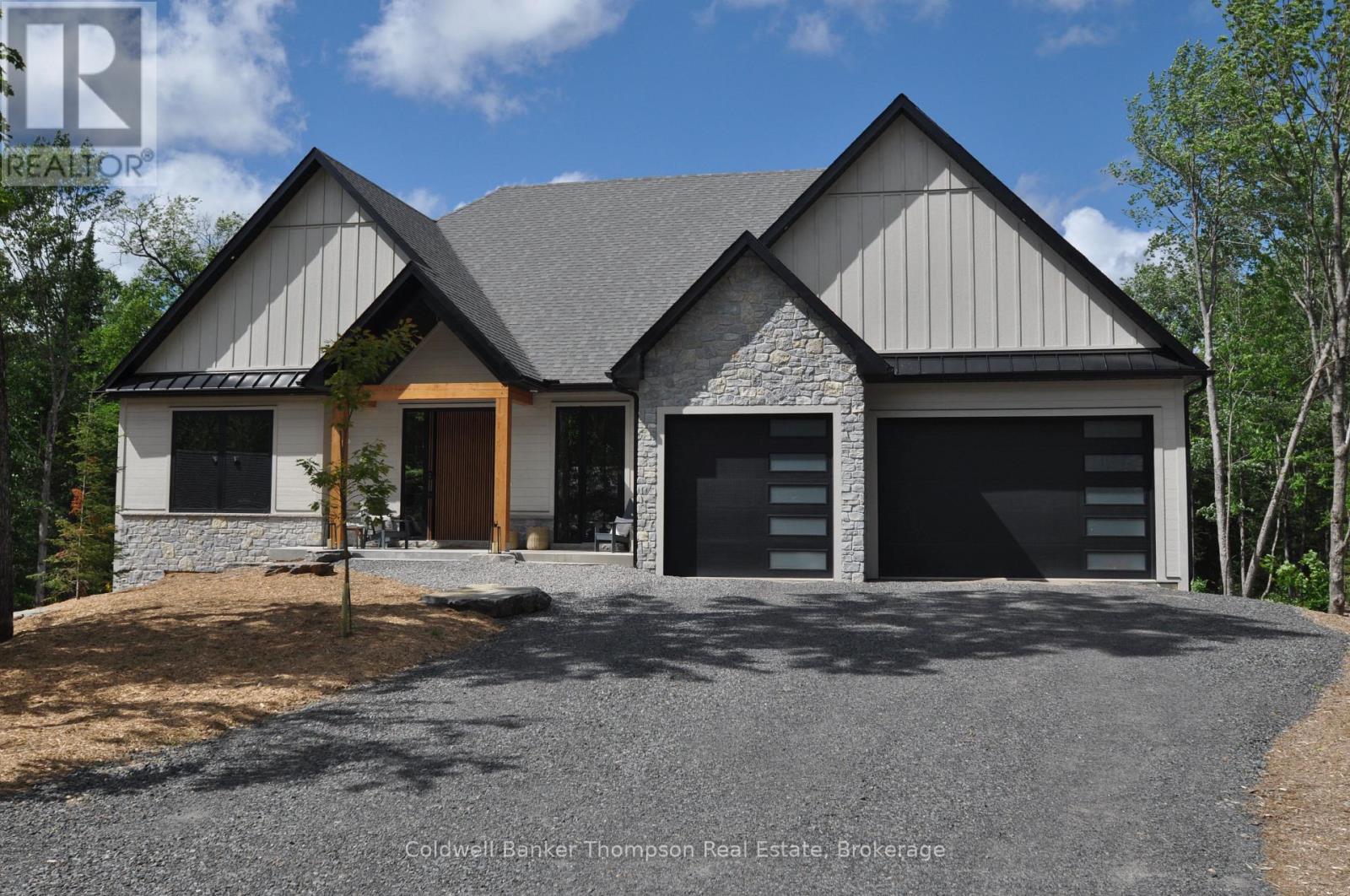 11 Glen Eagle Court, Huntsville, Ontario  P1H 1B1 - Photo 2 - X13490770