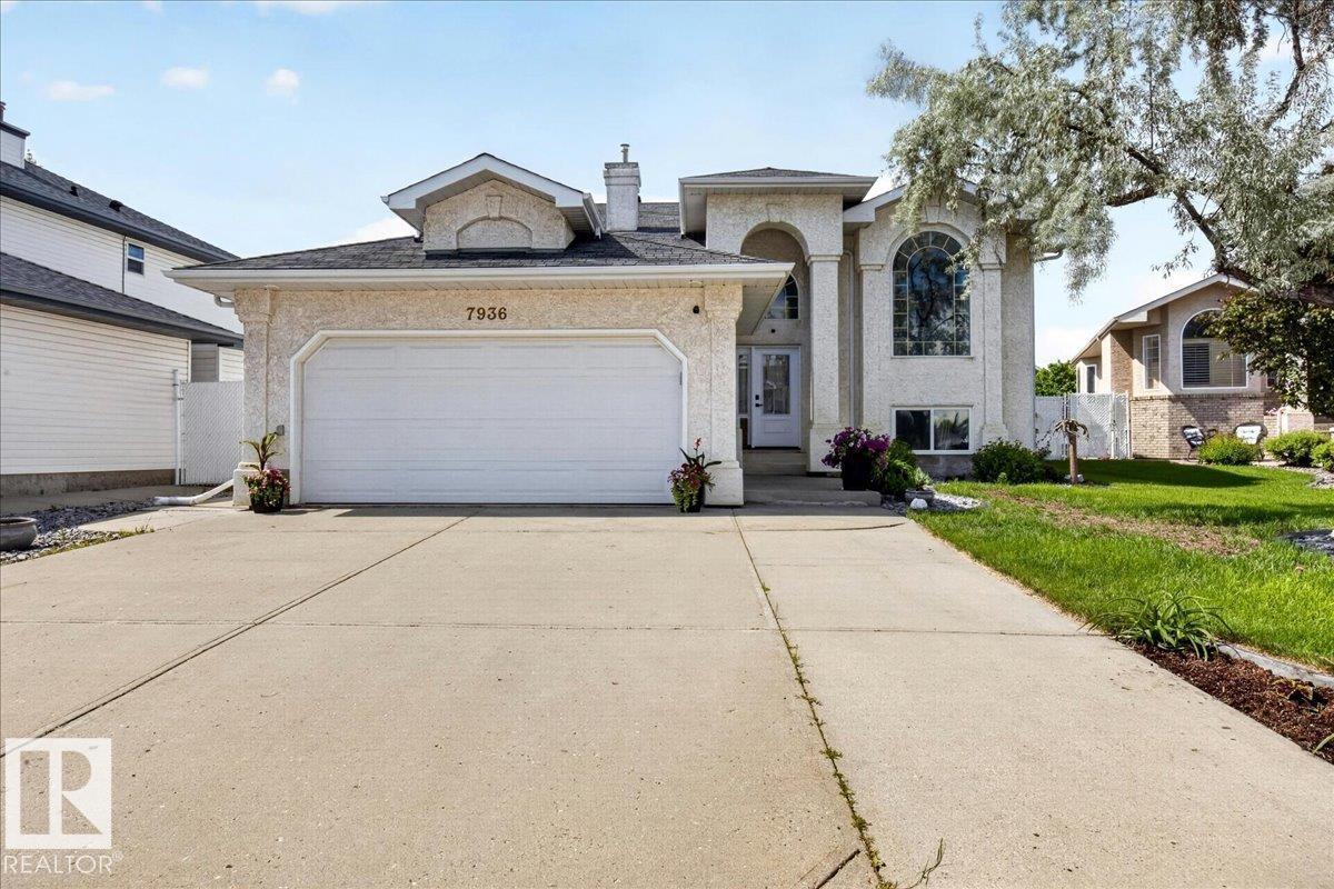 7936 165 AV NW, Edmonton, Alberta