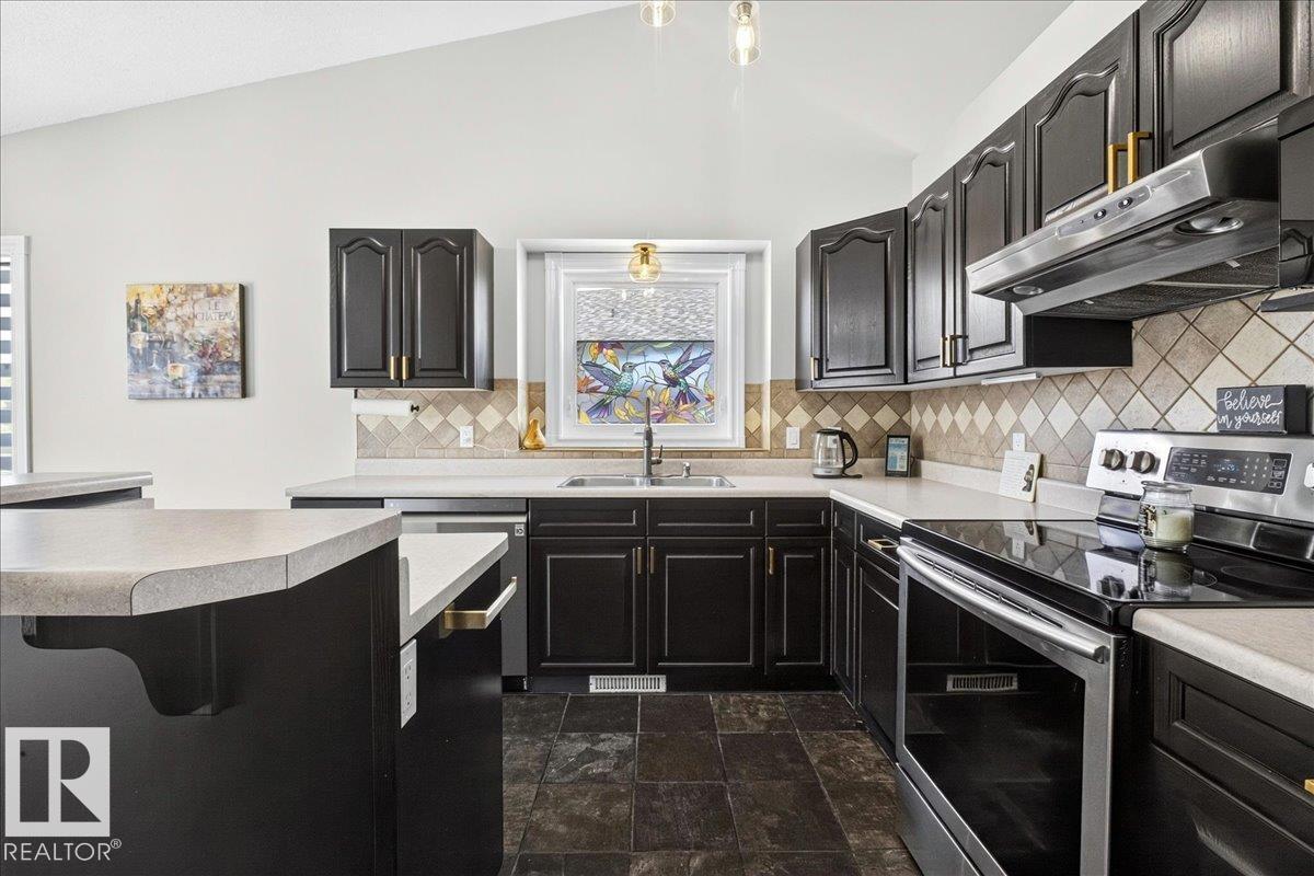 7936 165 Av NW, Edmonton, Alberta  T5Z 3J6 - Photo 11 - E4495685