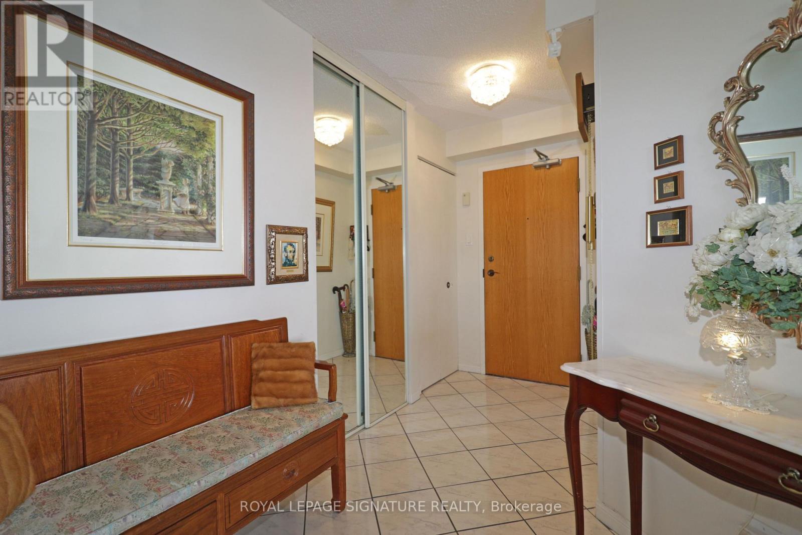 1004 - 65 Ellen Street, Barrie, Ontario  L4N 3A5 - Photo 2 - S13489098