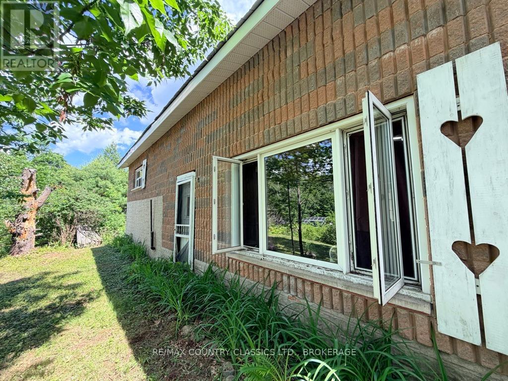 534 B Slate Falls Road, Addington Highlands, Ontario  K0H 1L0 - Photo 34 - X12554302