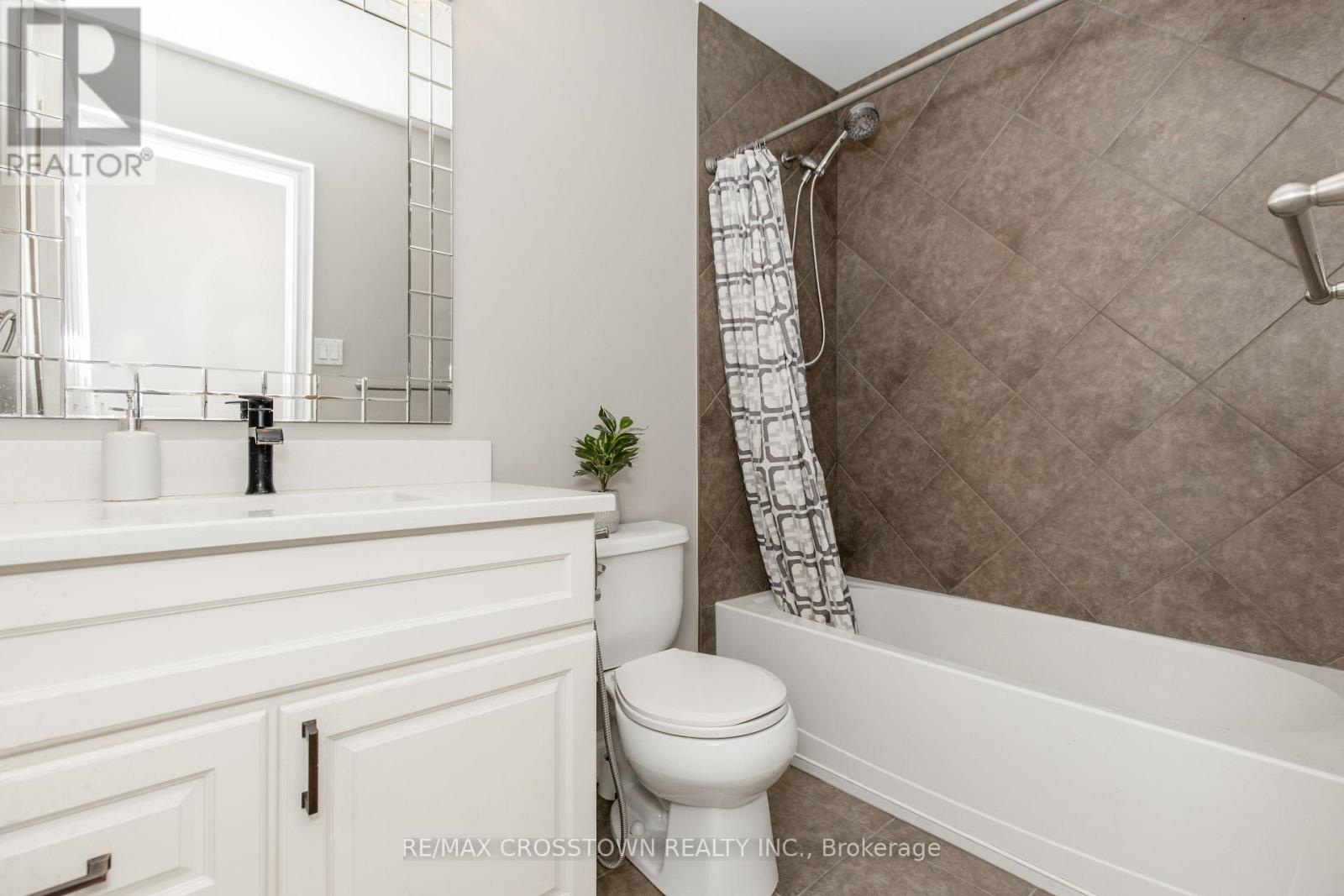 Upper - 996 Booth Avenue, Innisfil, Ontario  L9S 0A4 - Photo 28 - N13490622