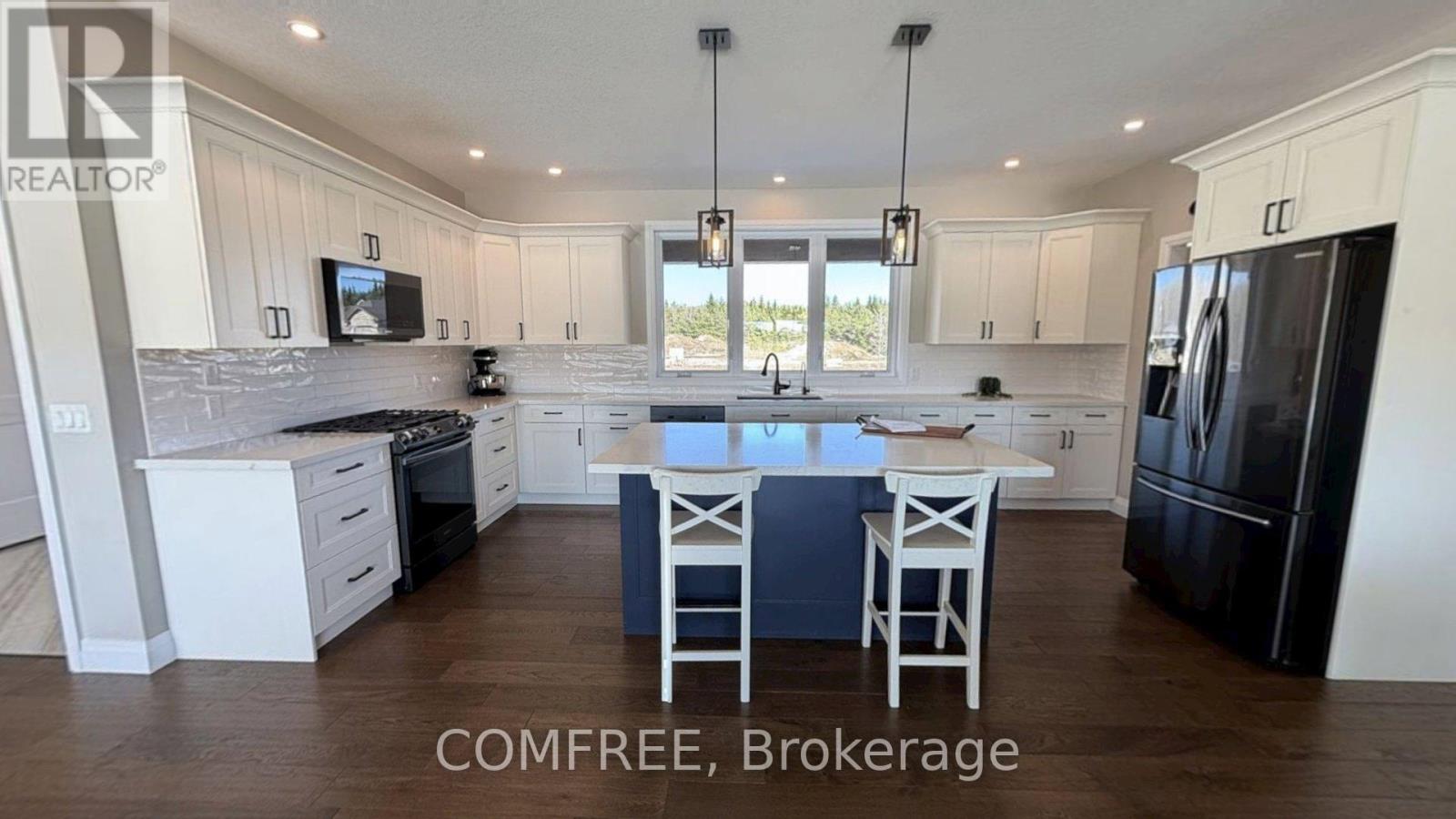 153 Marshall Heights Road, West Grey, Ontario  N0G 1R0 - Photo 4 - X12973658
