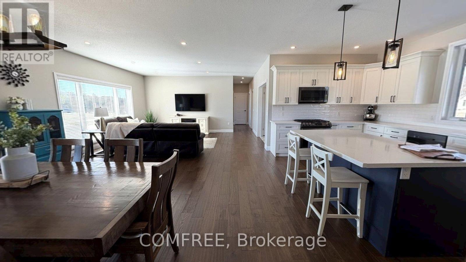153 Marshall Heights Road, West Grey, Ontario  N0G 1R0 - Photo 6 - X12973658
