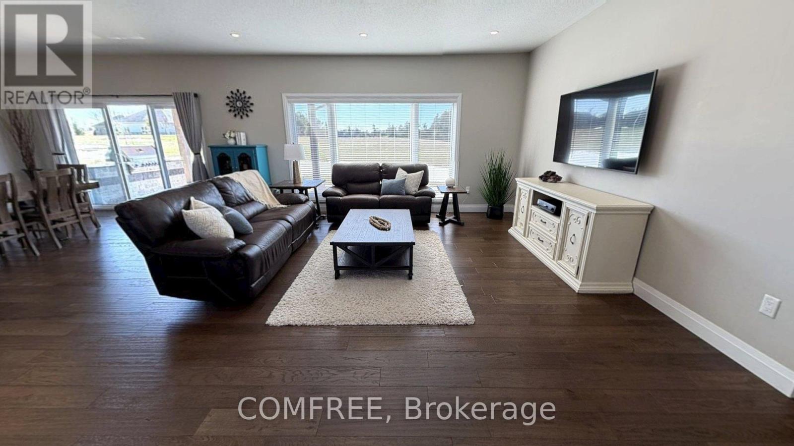 153 Marshall Heights Road, West Grey, Ontario  N0G 1R0 - Photo 9 - X12973658