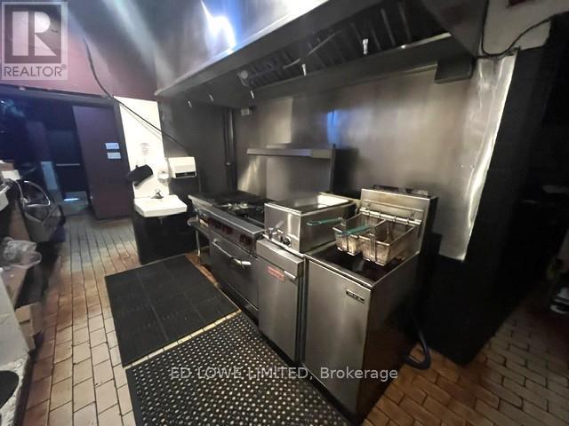 428 Dunlop Street W, Barrie (400 North), Ontario  L4N 1C2 - Photo 4 - S13490630