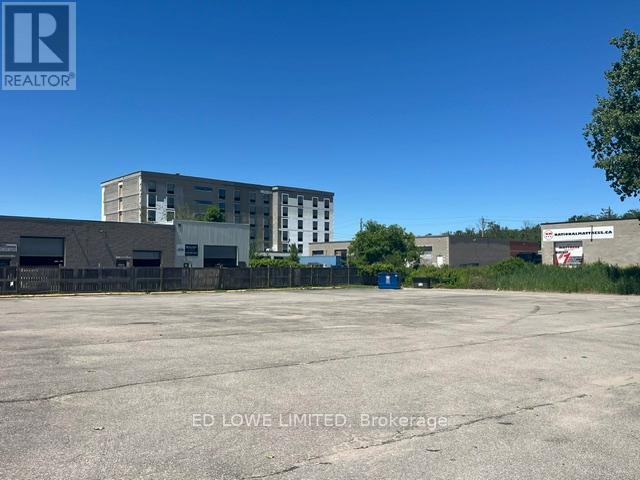 428 Dunlop Street W, Barrie (400 North), Ontario  L4N 1C2 - Photo 9 - S13490630