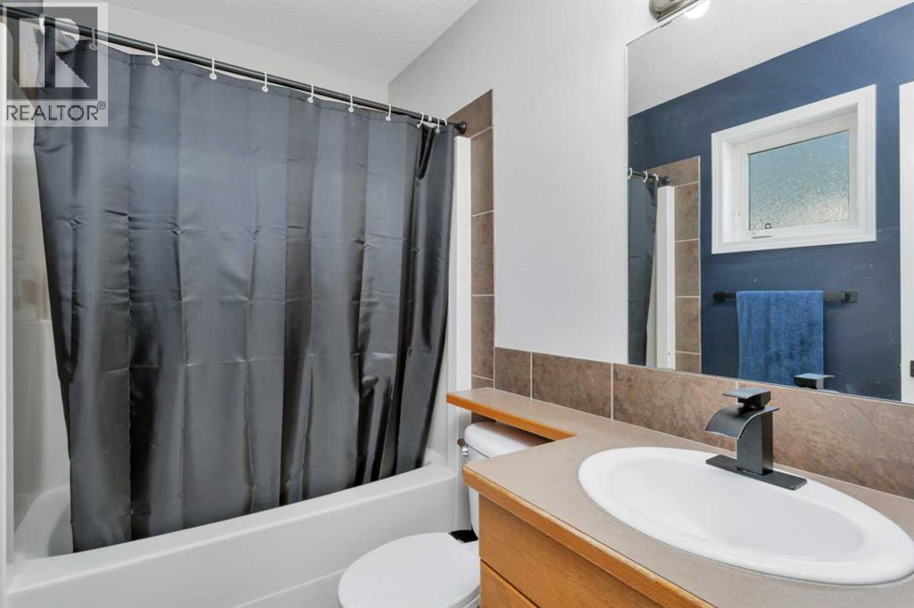 7 Firdale Close, Sylvan Lake, Alberta  T4S 2M1 - Photo 23 - A2310848