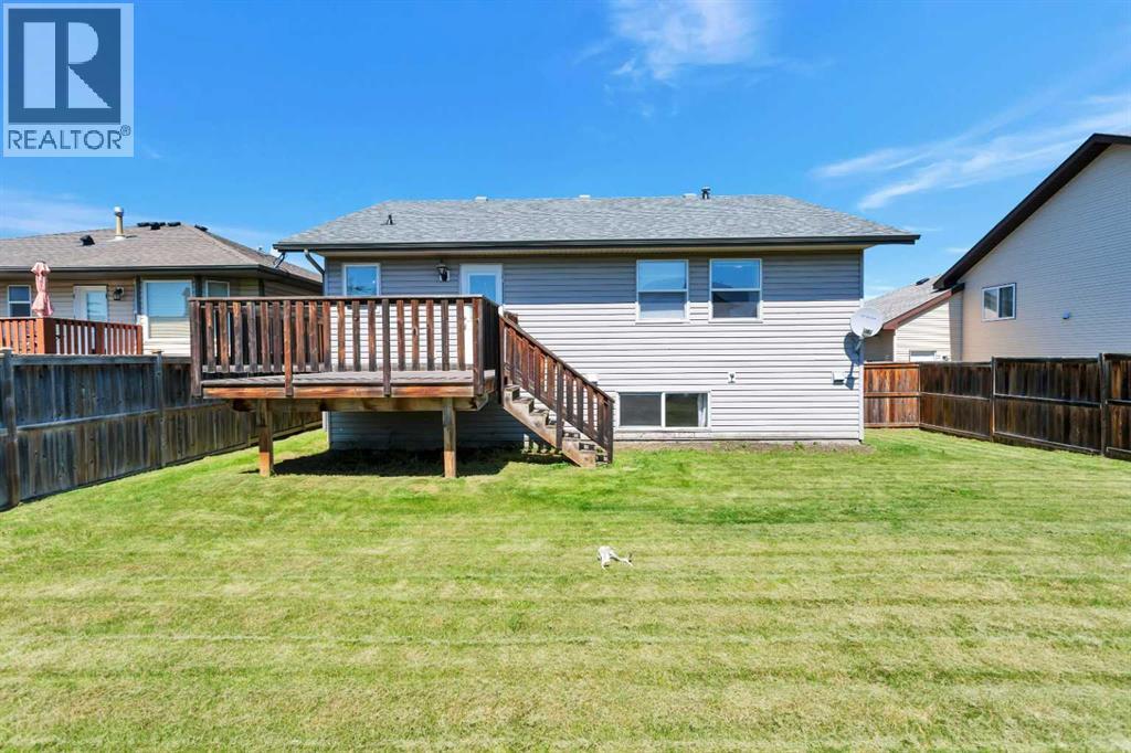 7 Firdale Close, Sylvan Lake, Alberta  T4S 2M1 - Photo 38 - A2310848