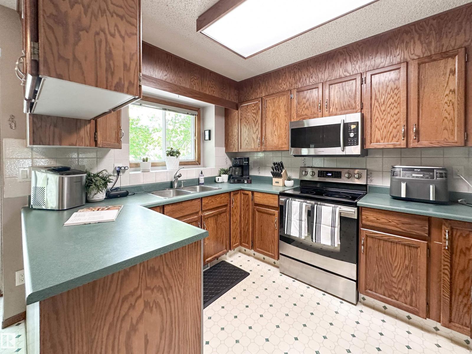 8 Dion Pl, St. Albert, Alberta  T8N 4W1 - Photo 7 - E4495691