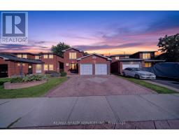 14 GATESGILL STREET, Brampton, Ontario