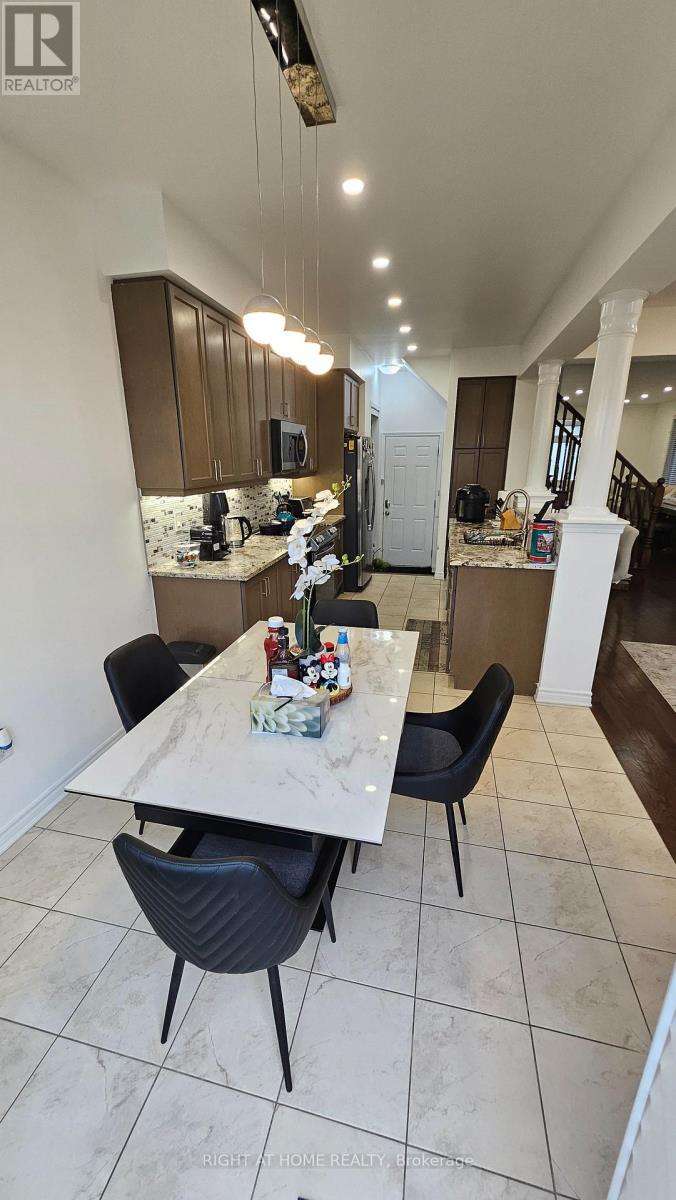 Upper - 1206 Duignan Crescent, Milton, Ontario  L9E 1C2 - Photo 10 - W13490674