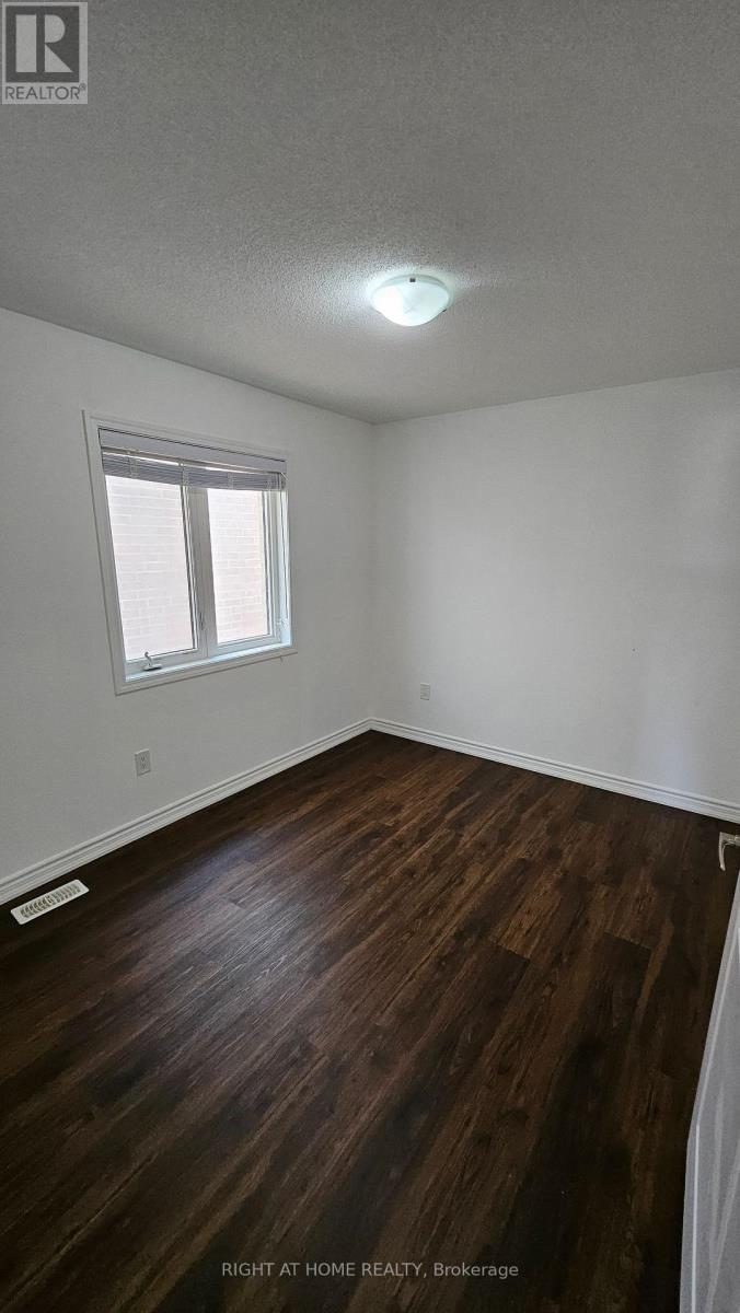 Upper - 1206 Duignan Crescent, Milton, Ontario  L9E 1C2 - Photo 20 - W13490674
