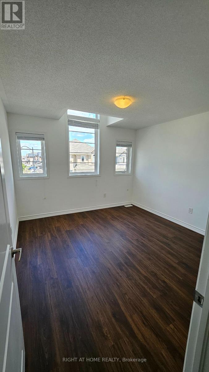 Upper - 1206 Duignan Crescent, Milton, Ontario  L9E 1C2 - Photo 24 - W13490674