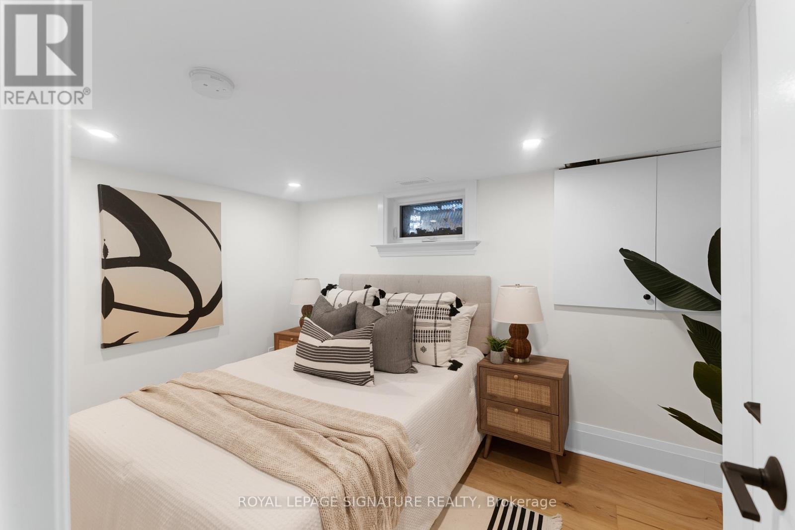 16 Essex Street, Toronto, Ontario  M6G 1T3 - Photo 25 - W13490712