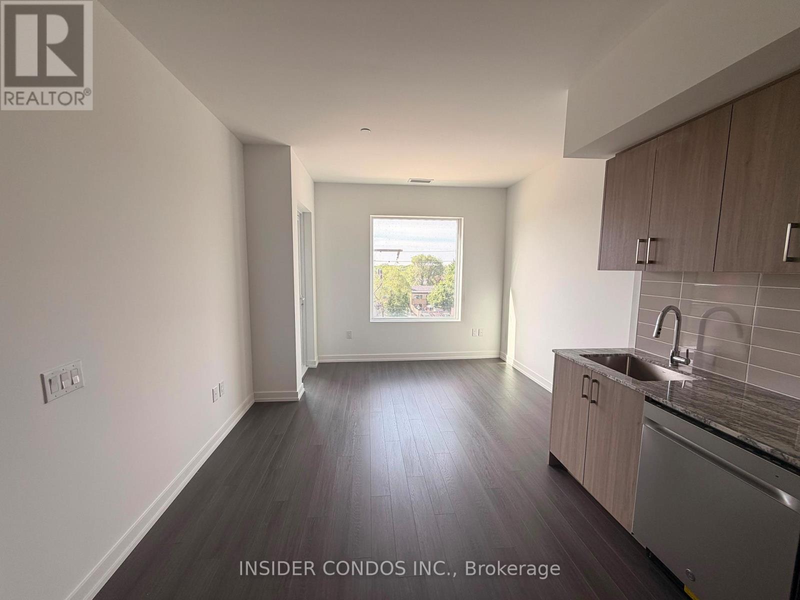 428 - 4010 Eglinton Avenue W, Toronto, Ontario  M9P 1A6 - Photo 5 - W13490748