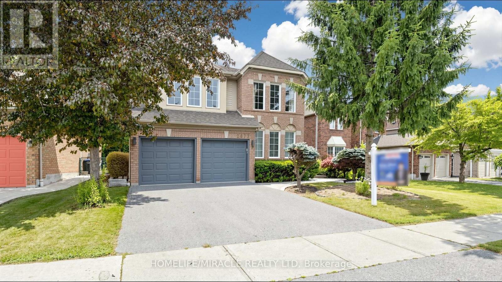 2873 Peacock Drive, Mississauga, Ontario  L5M 5S2 - Photo 2 - W13490764