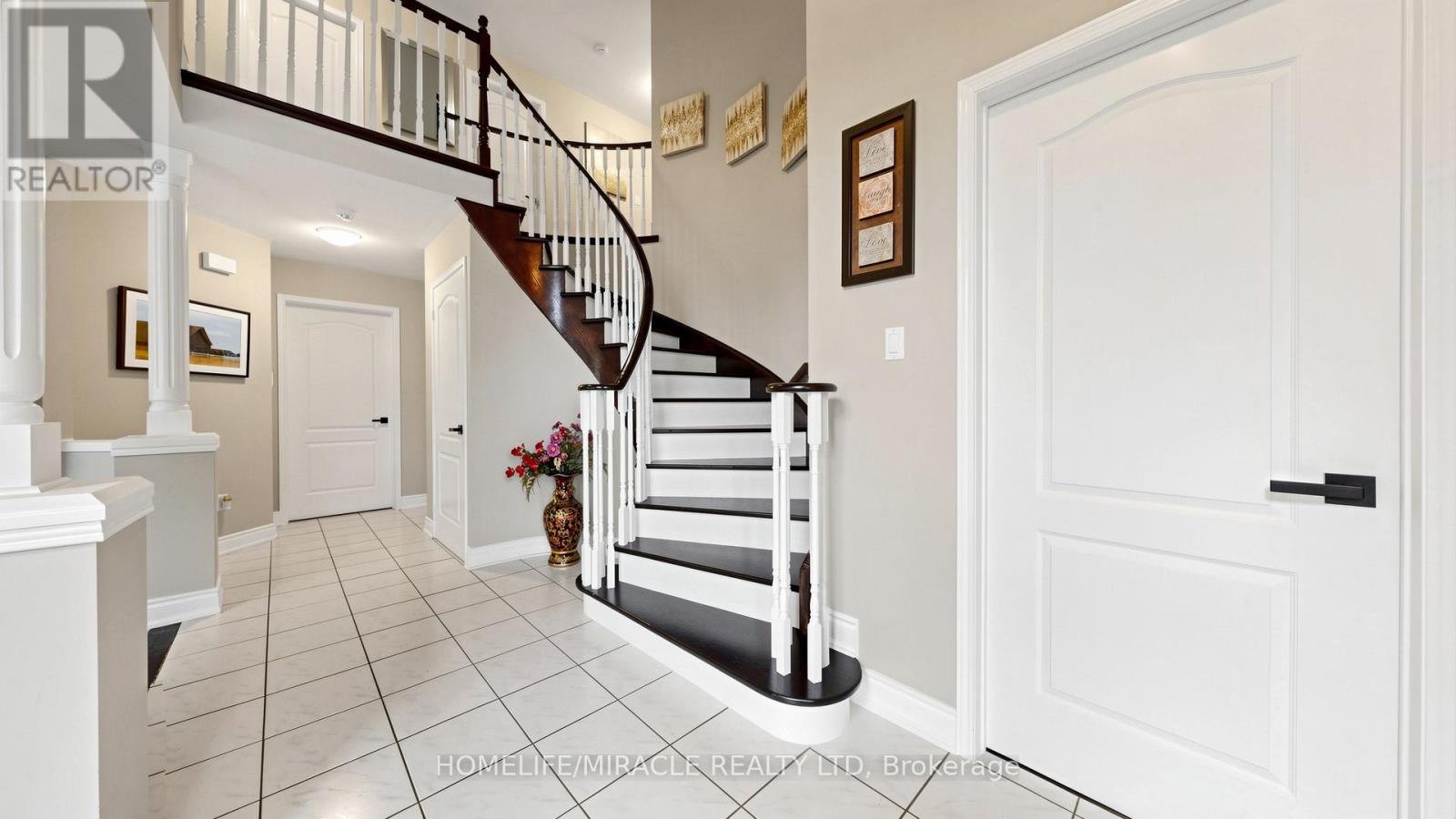 2873 Peacock Drive, Mississauga, Ontario  L5M 5S2 - Photo 25 - W13490764