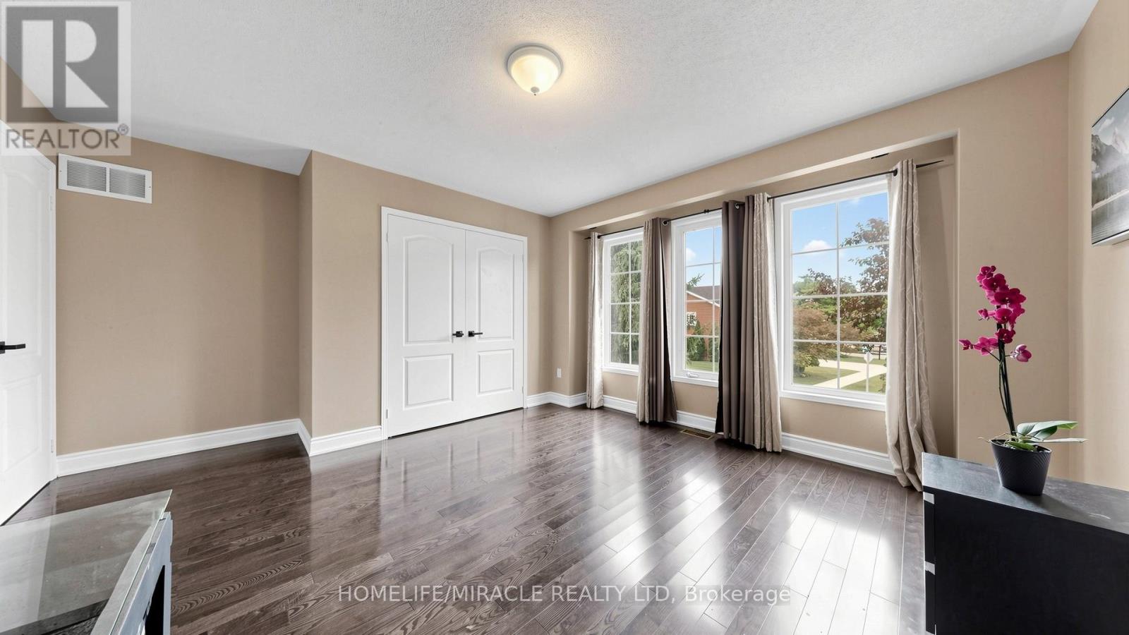 2873 Peacock Drive, Mississauga, Ontario  L5M 5S2 - Photo 38 - W13490764