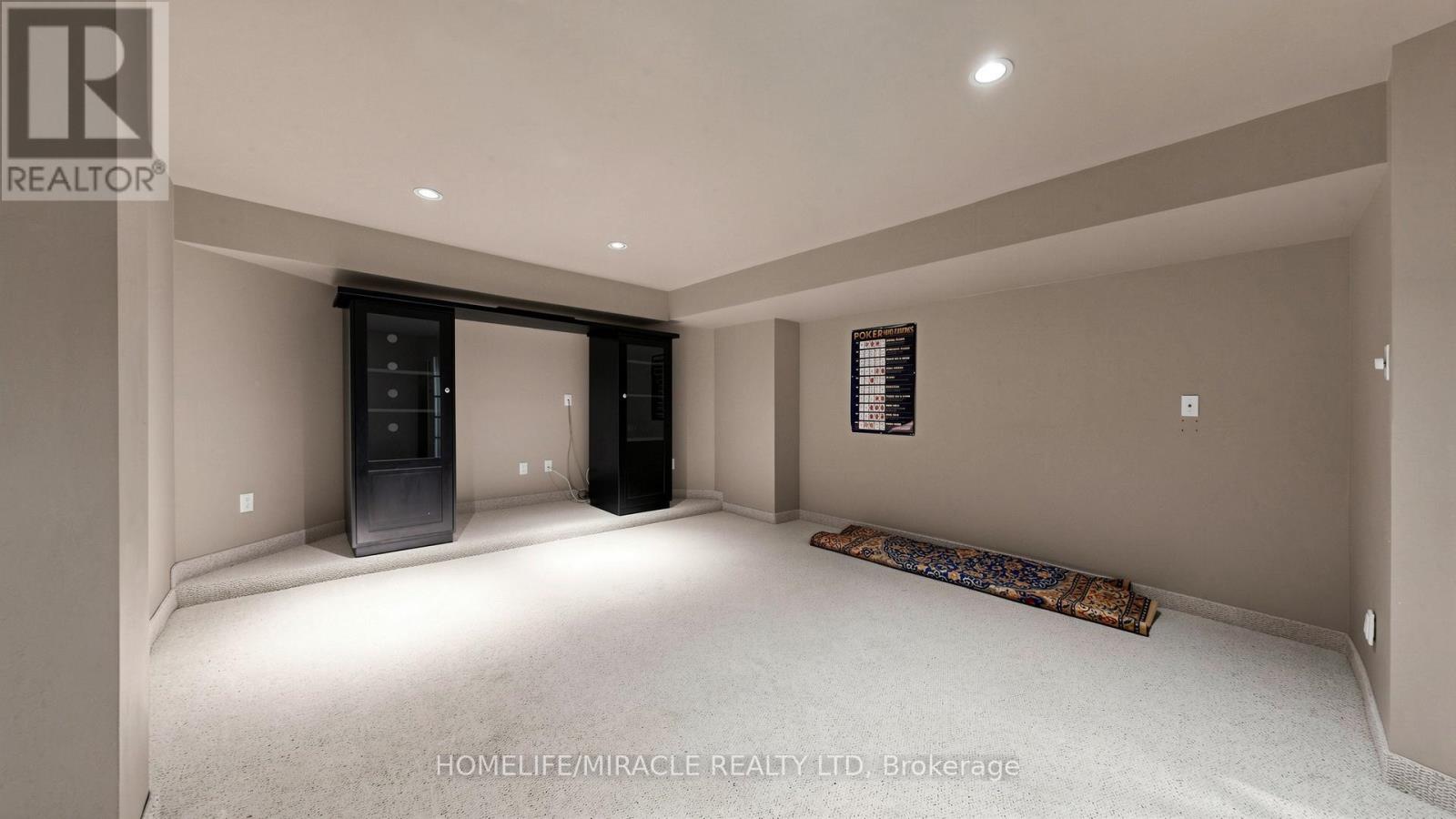 2873 Peacock Drive, Mississauga, Ontario  L5M 5S2 - Photo 43 - W13490764